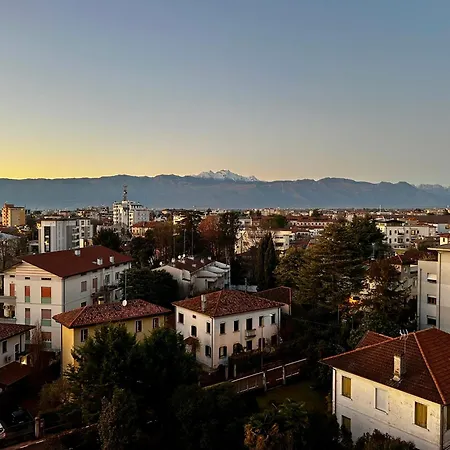 Luxury Krystal In Center Of 波代诺内