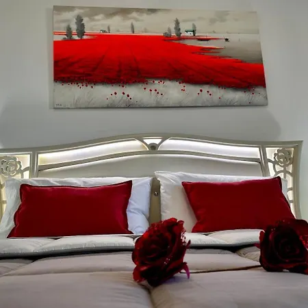 Luxury Krystal In Center Of Apartment Pordenone
