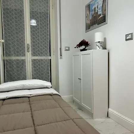 Luxury Krystal In Center Of